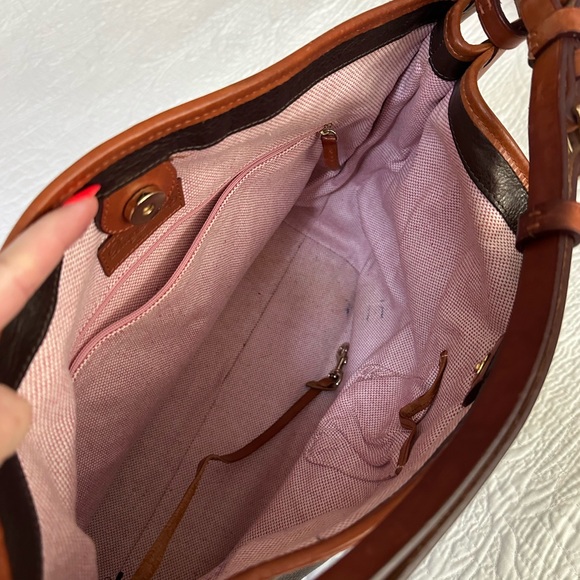 Vintage DOONEY & BOURKE Fairfield Champsac Leather Hobo Shoulder Bag. - Picture 6 of 6